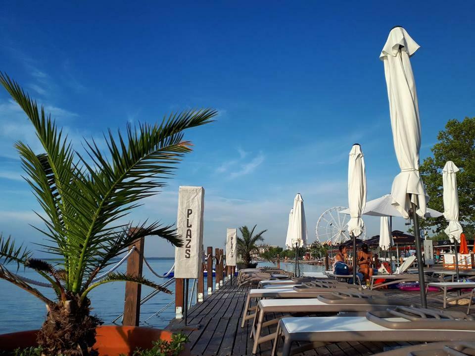 Sosto Apartman Сиофок Екстериор снимка